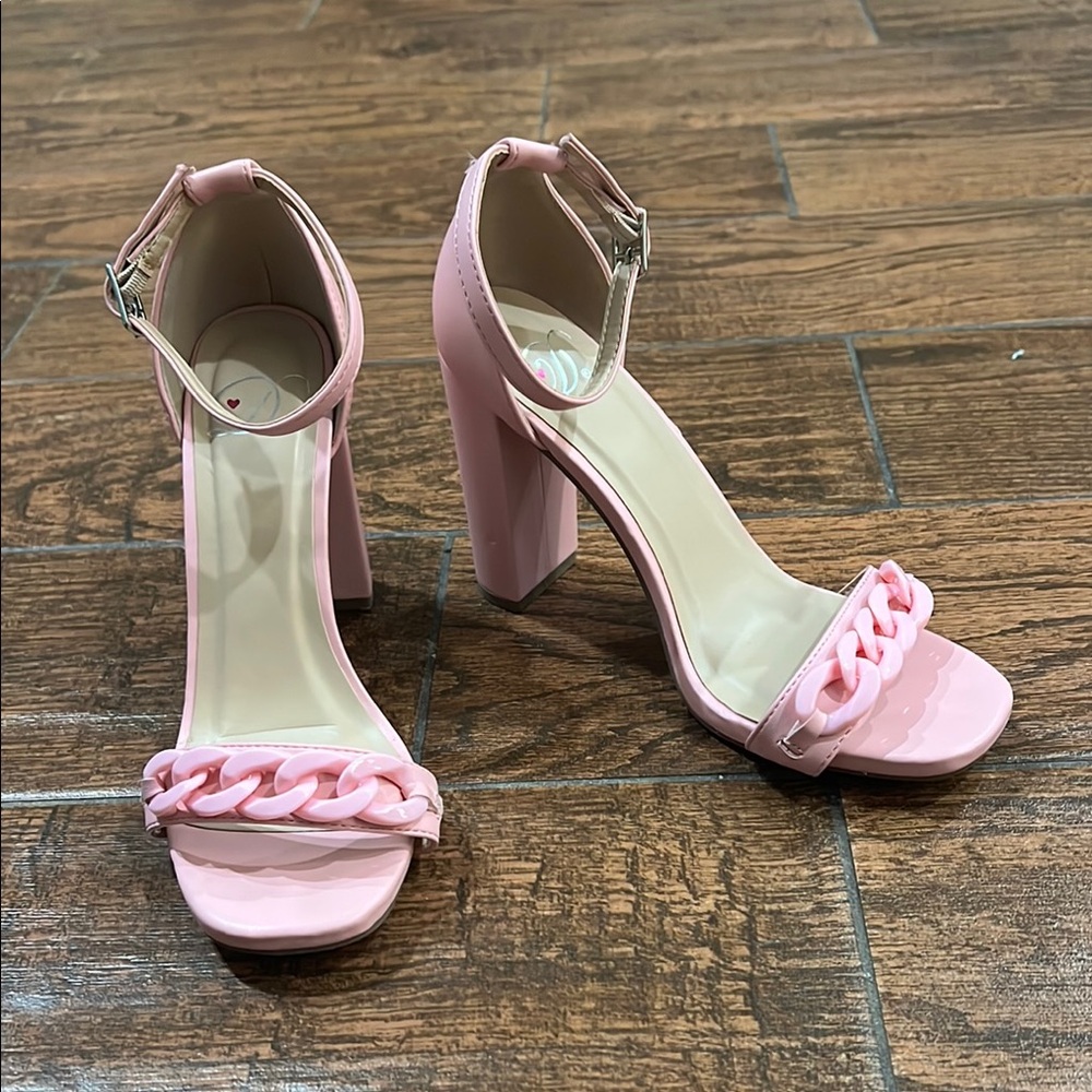 D Heart Bubblegum Pink Chain Detail Ankle Strap Block Heel New